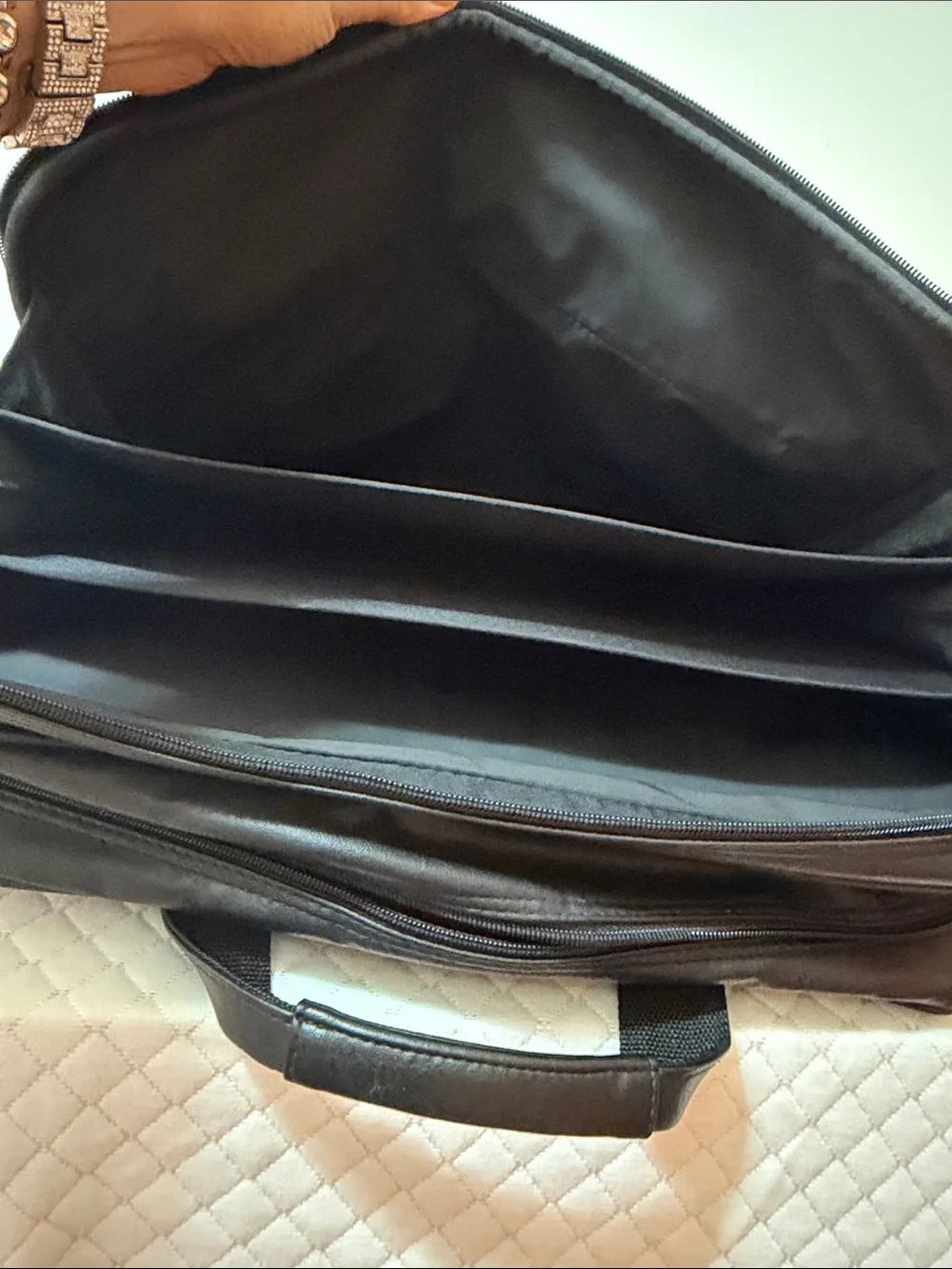 Pebble Beach Black Leather Briefcase with Embroidered U.S. Like New or New.